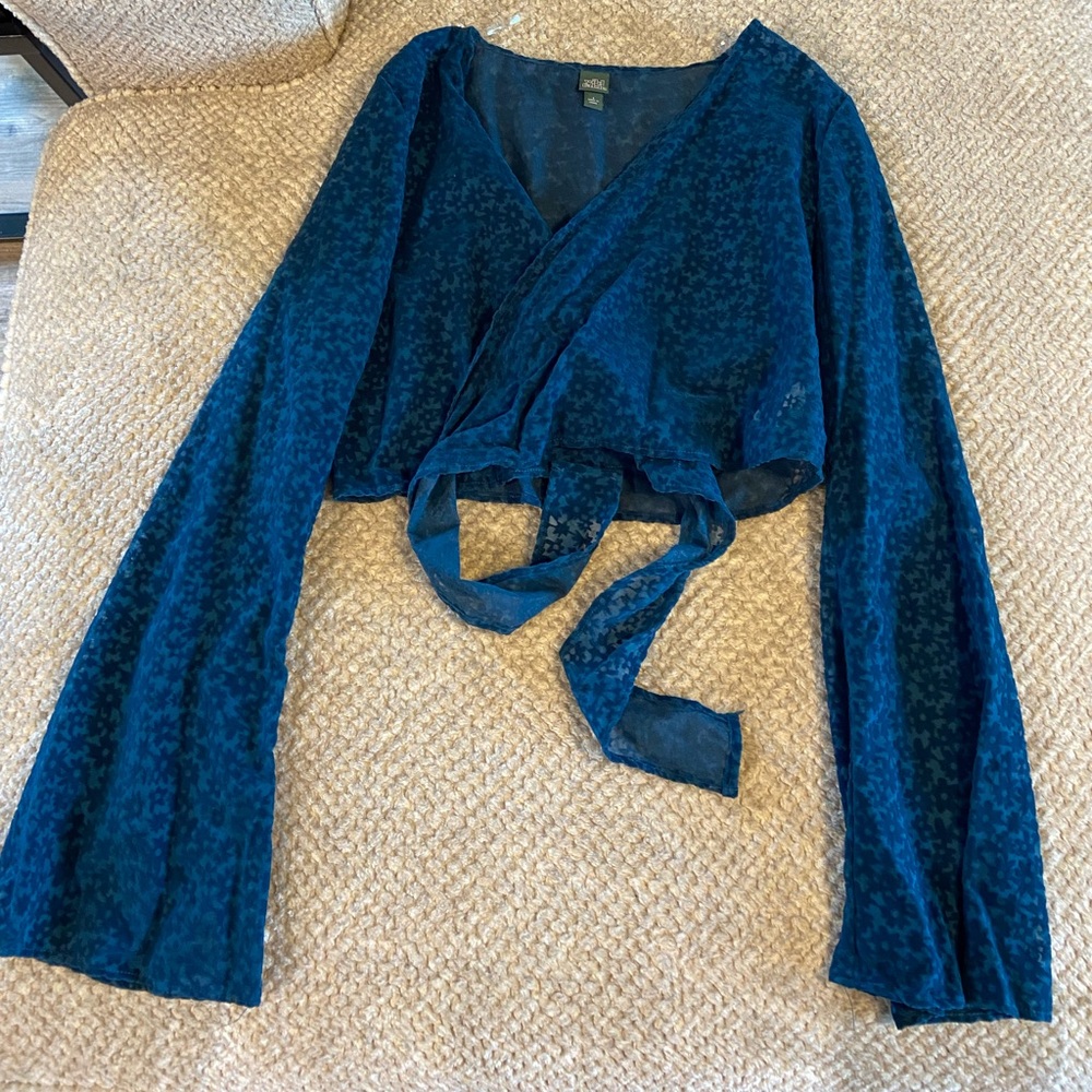 Women’s mesh crop top